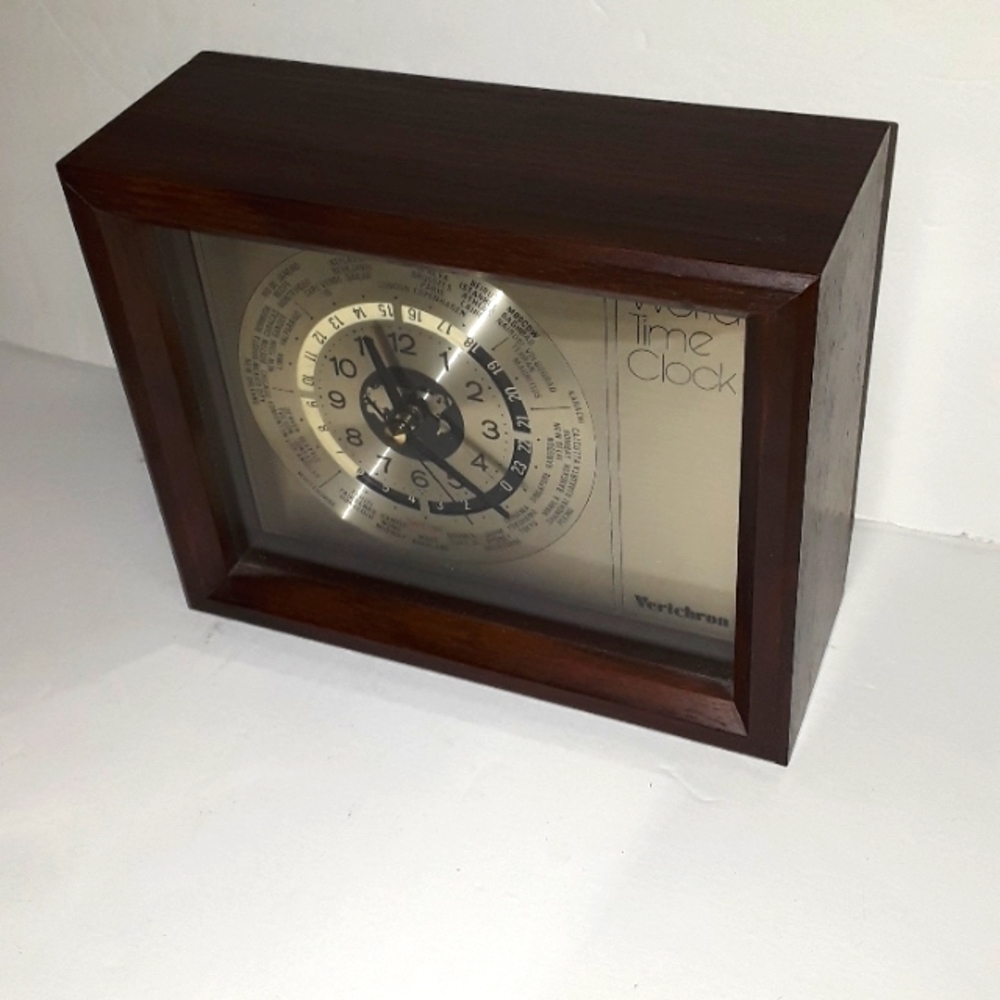 c RARE VINTAGE VERICHRON WORLD TIME WOODEN GLASS MANTEL SHELF CLOCK JAPAN
